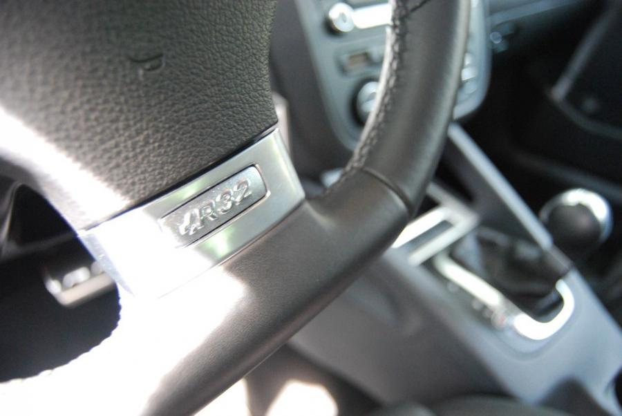  Volkswagen Golf R32 2008 года  (фото 32 из 62)